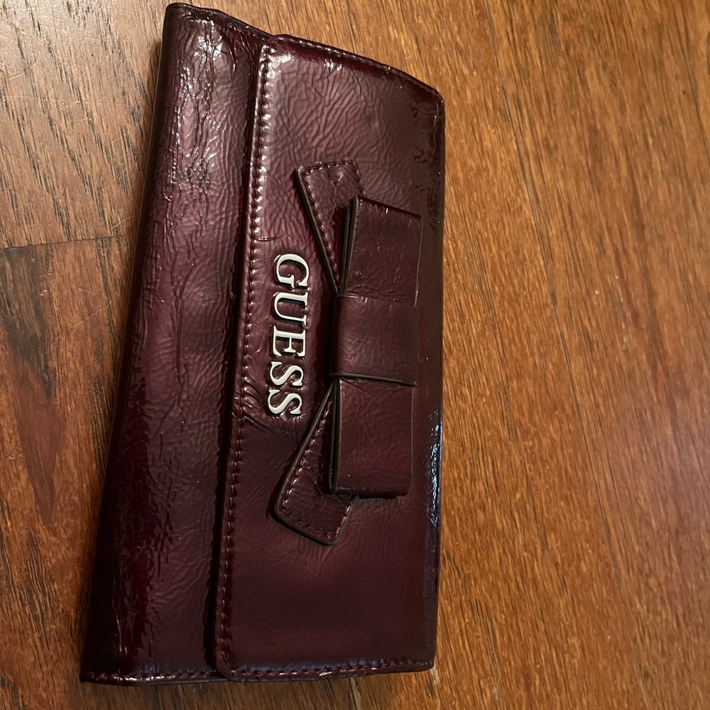 Guess wallet